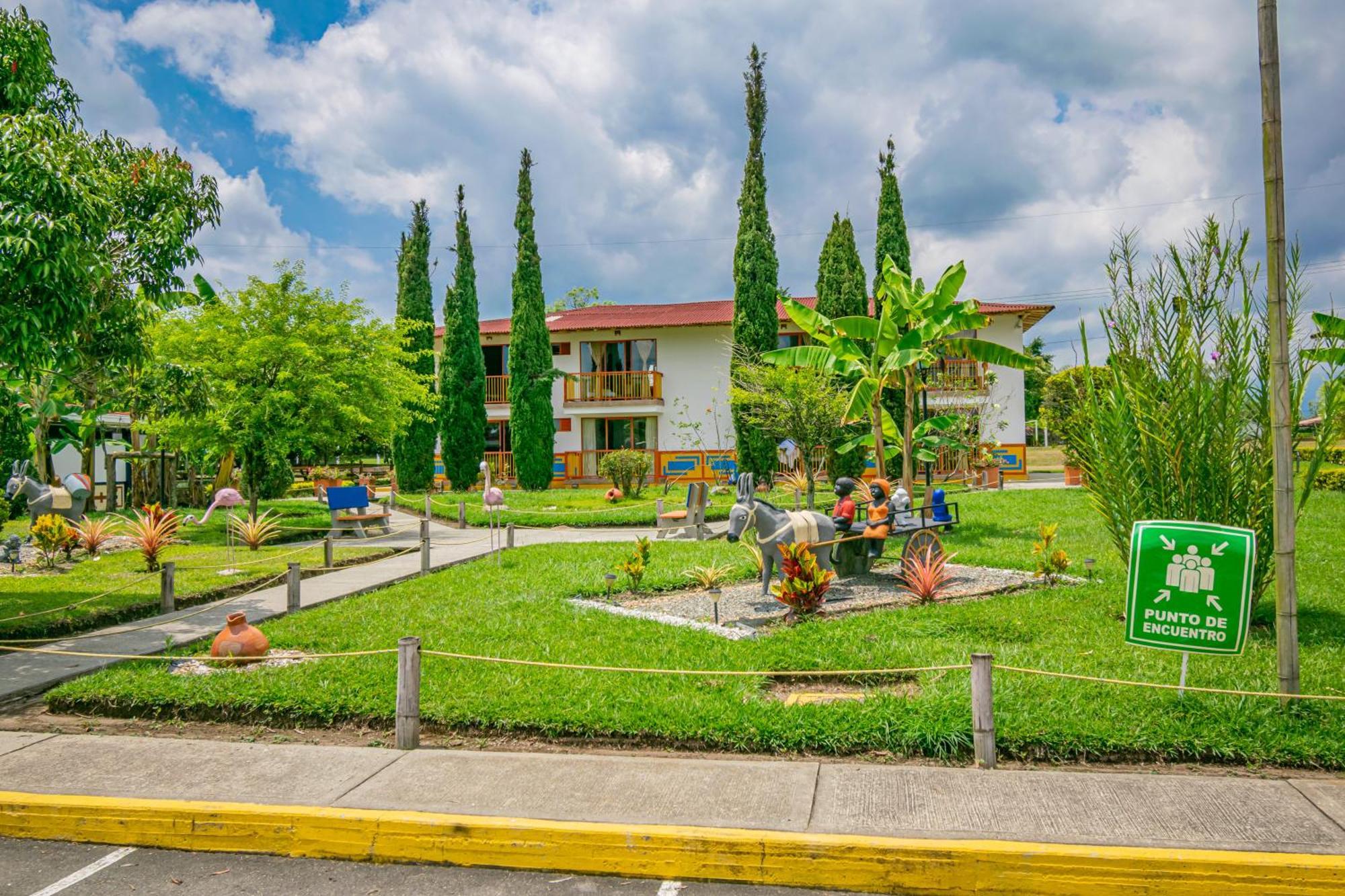 Hotel Campestre La Aldea Montenegro Esterno foto